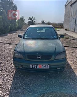 اوبل استرا